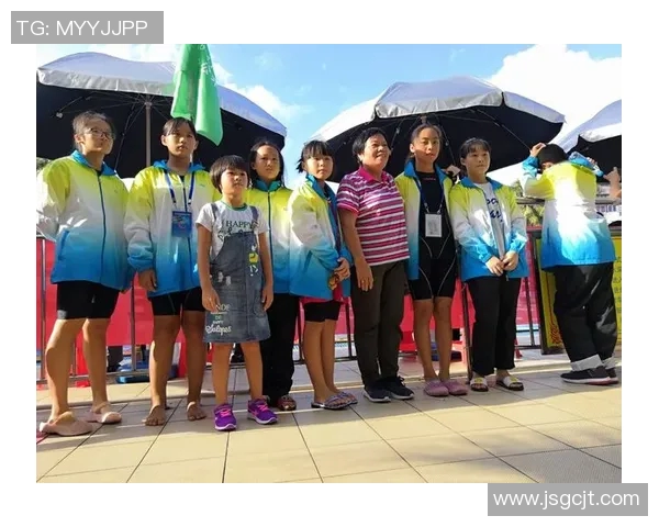 激烈泳池争夺赛精彩瞬间全纪录 赛道上的速度与激情尽在其中