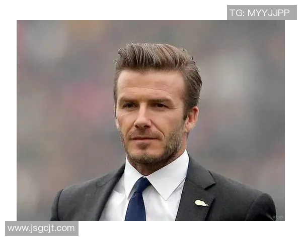 贝克汉姆的传奇人生与足球生涯回顾：从绿茵场到全球偶像的崛起之路