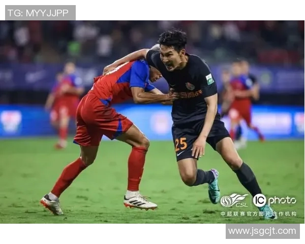 中超联赛全程直播精彩呈现，劲爆对决不容错过，实时更新赛况与分析