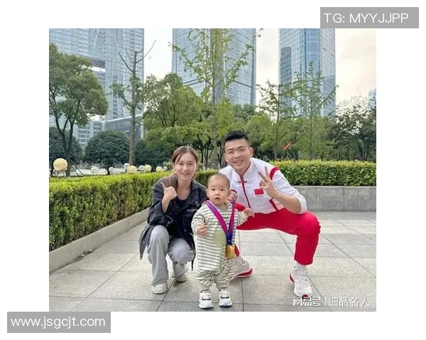 刘芳专访:从羽毛球新星到冠军背后的心路历程与成长故事